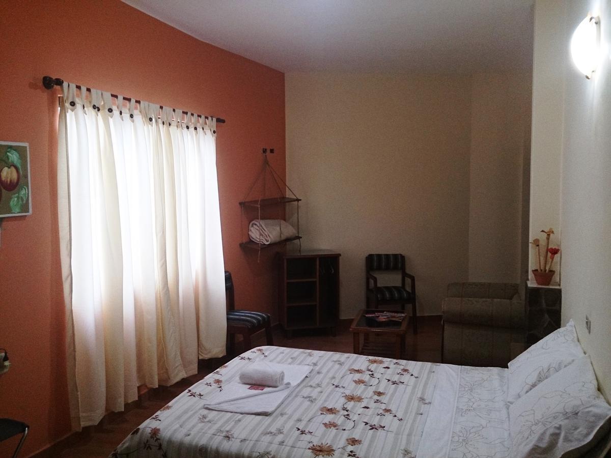 Plaza Pueblo Hotel Vallegrande Bilik gambar